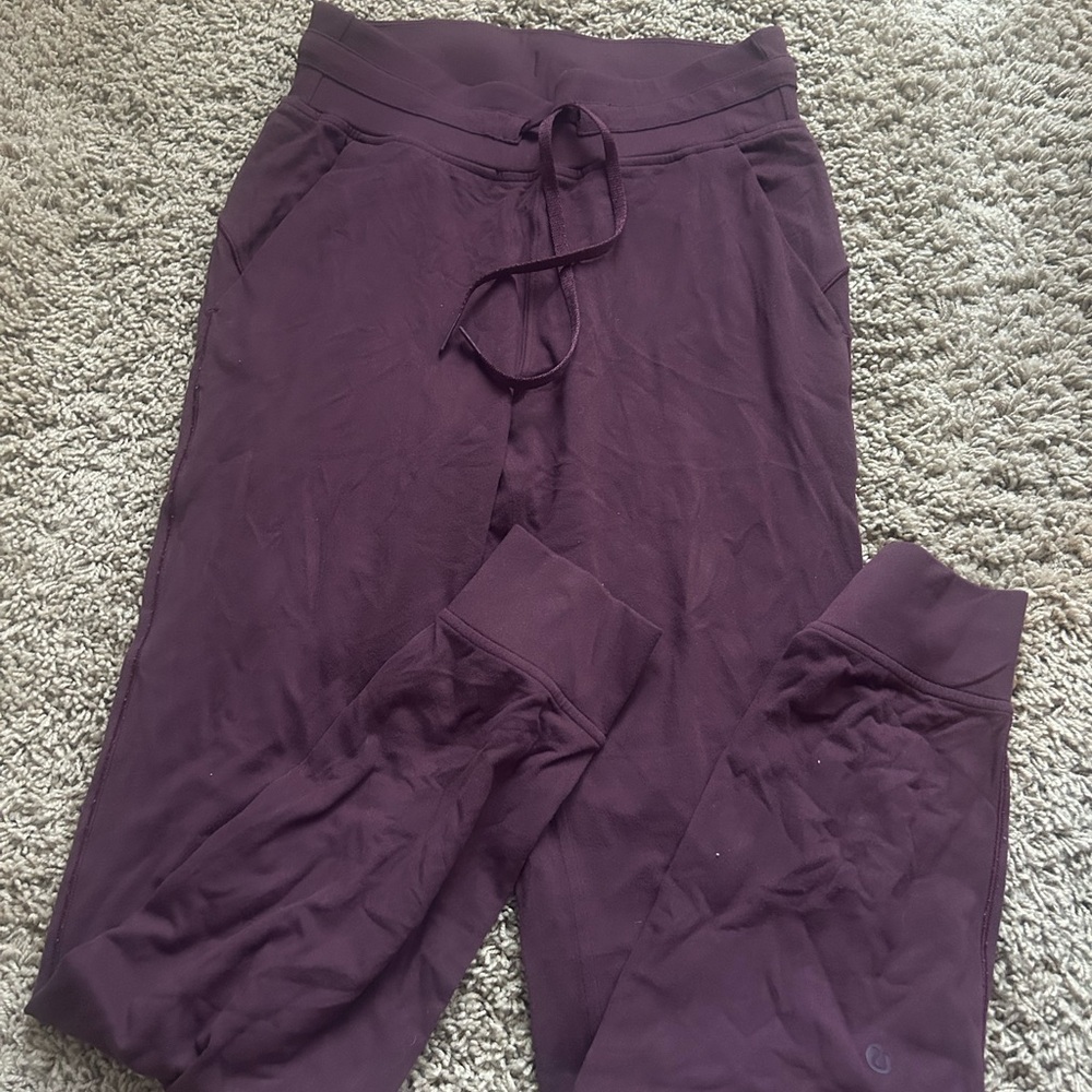 Lululemon ready to rulu Joggers